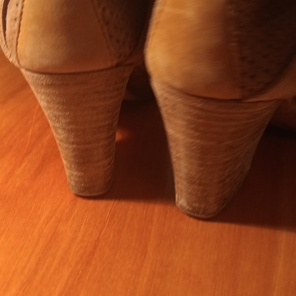 Aquatalia Women's Buckle Ankle Boots Size 6.5 - Picture 9 of 13